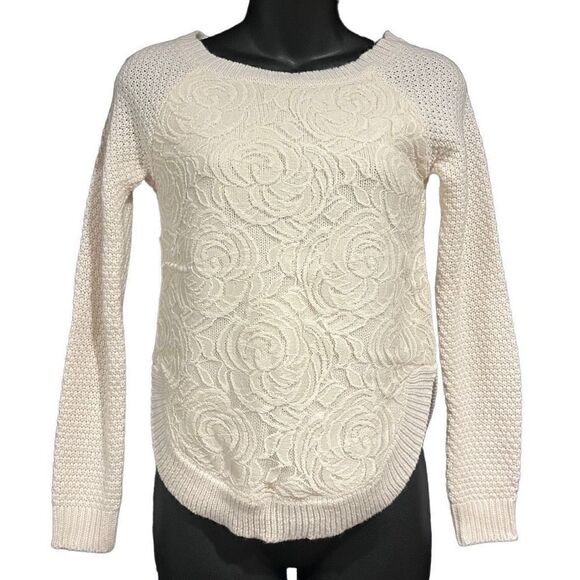 Cloud Chaser Off-White Cream Lace Rose Roses Sweater Women’s XS - Picture 1 of 7